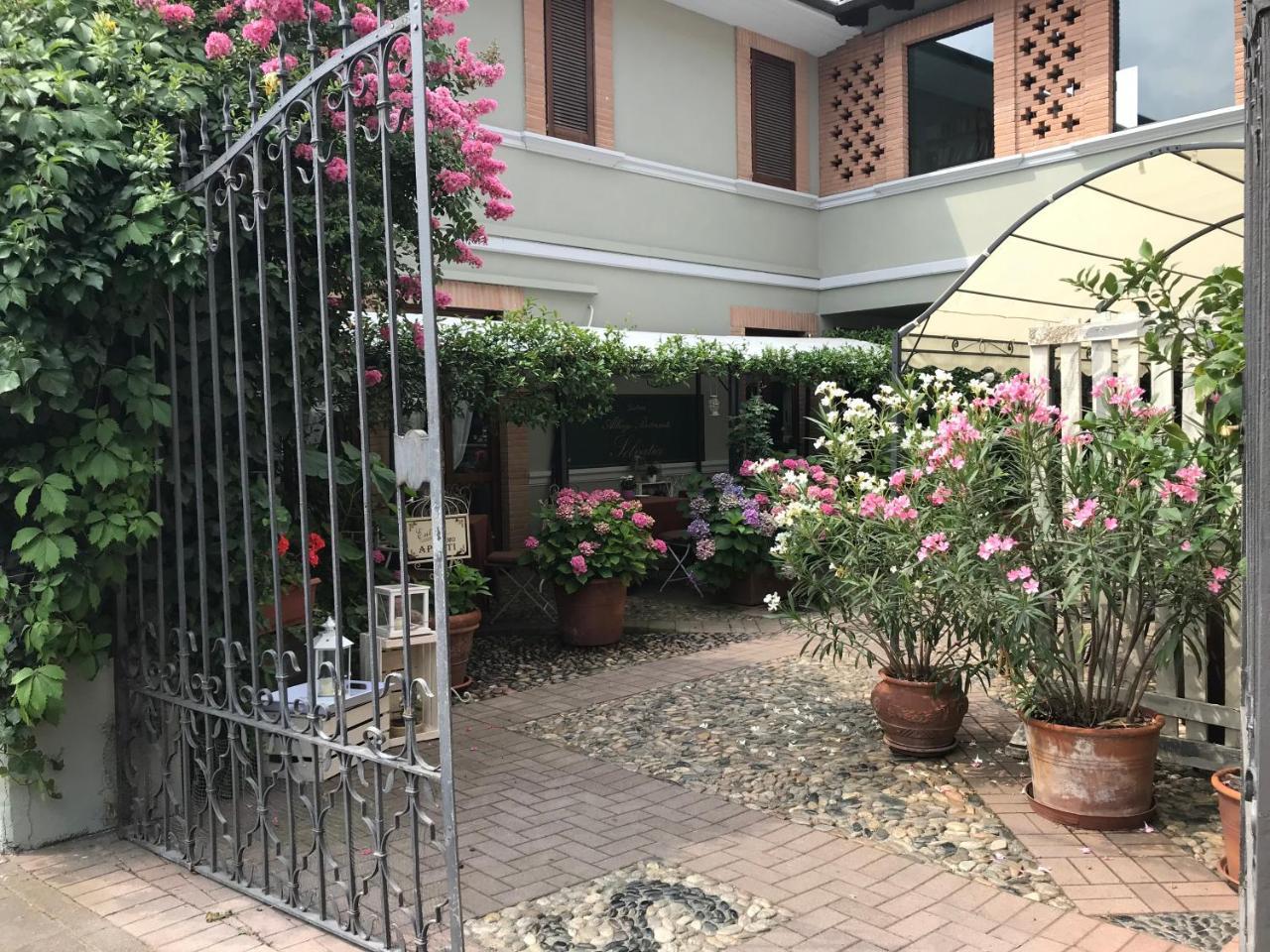 Albergo & Ristorante Selvatico Rivanazzano Terme Zewnętrze zdjęcie